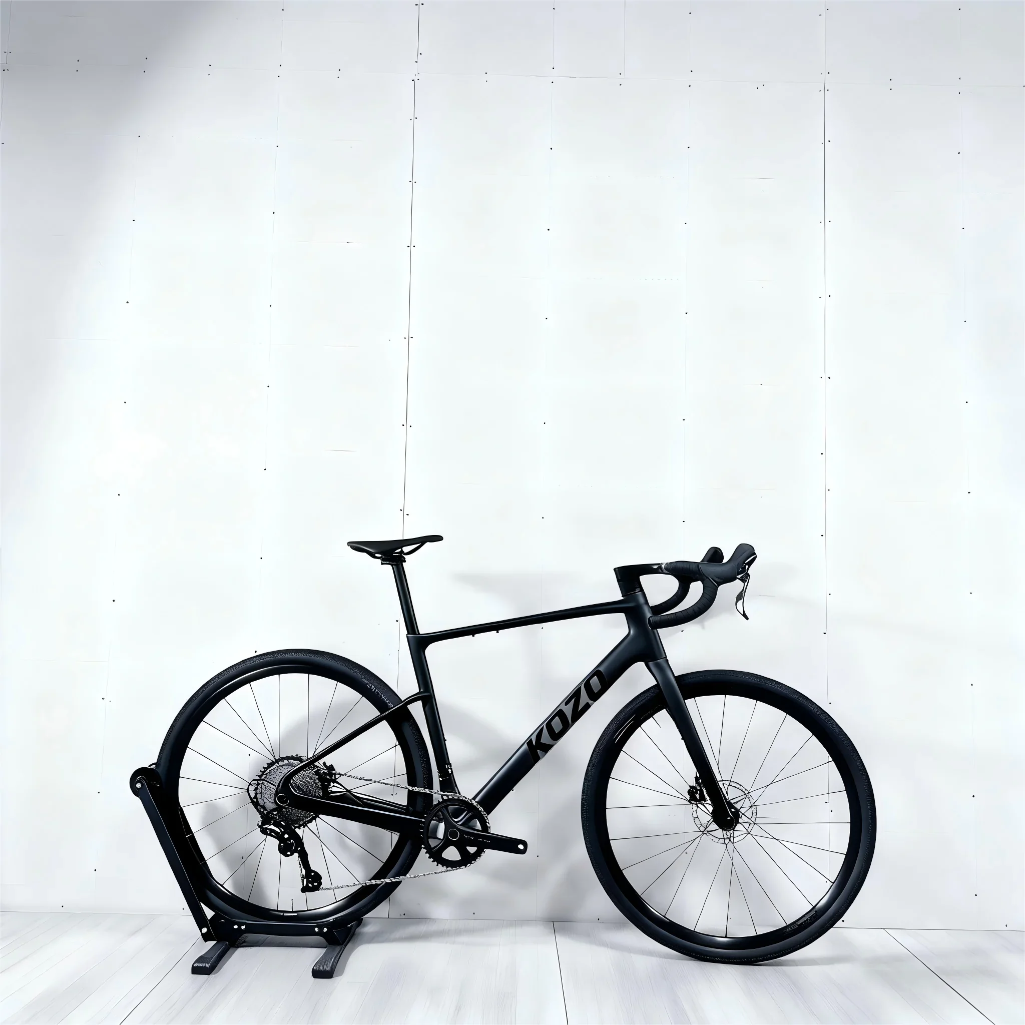 KOZO Factory Direct Wholesale Carbon Fiber Gravel Bike 700C with Sensah G-12 Hydraulic Disc Brakes